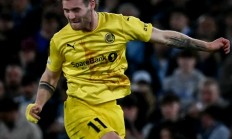 热刺客场失利，争冠前景蒙面黑影的简单介绍