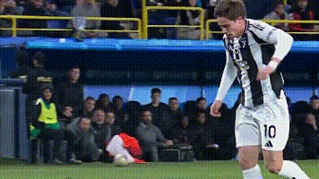 尤文图斯逆转成功进军淘汰赛 尤文图斯逆转成功进军淘汰赛