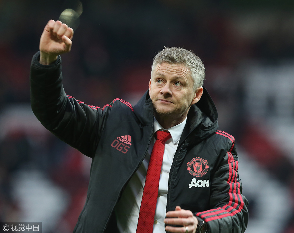 曼联客场小胜，索尔斯克亚开心笑容满面