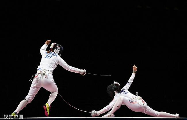 爱沙尼亚青年击剑选手刷新纪录，称霸赛场