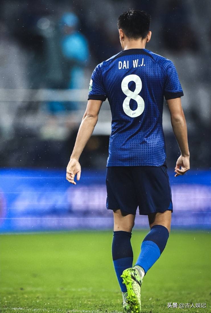 包含在亚冠比赛中,一位球员表现出色!的词条 包含在亚冠比赛中,一位球员表现出色!的词条